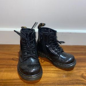 TODDLER 1460 GLITTER LACE UP BOOTS